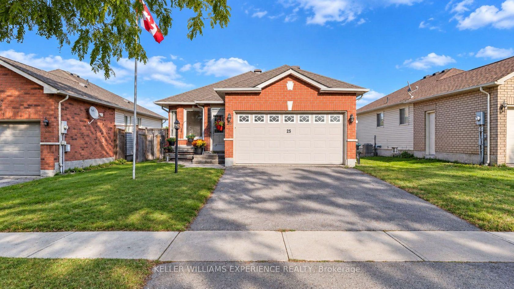 25 Nicholson Drive, Ardagh, Barrie photo number 2