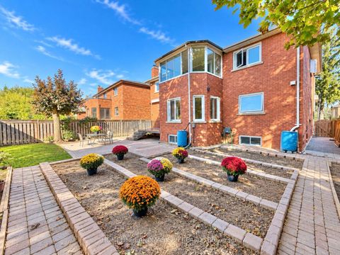 Photo 42 at 39 Oxford Street, Mill Pond, Richmond Hill