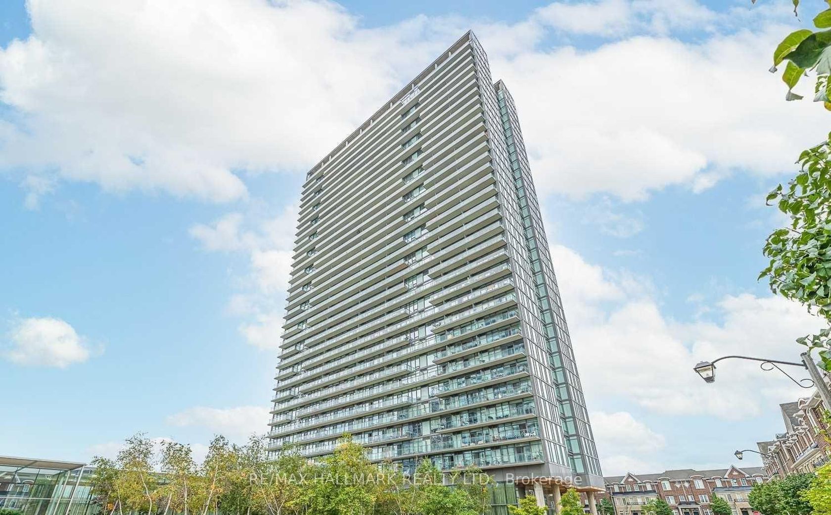 1414 - 105 The Queensway Avenue, Swansea, Toronto 