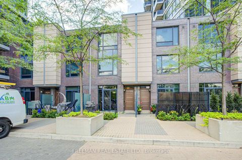 Photo 7 at TH108 - 5 Valhalla Inn Road, City Centre West, Toronto