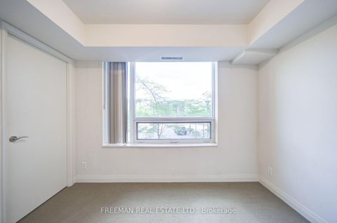 Photo 19 at TH108 - 5 Valhalla Inn Road, City Centre West, Toronto
