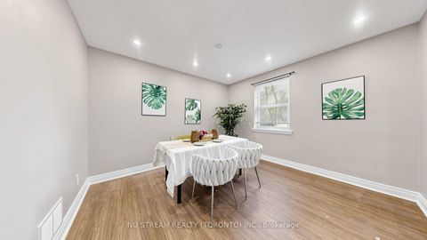 Photo 9 at 226 Oakridge Drive, Cliffcrest, Toronto