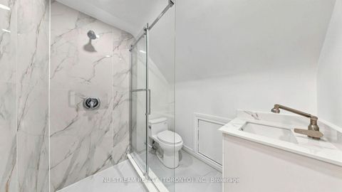 Photo 14 at 226 Oakridge Drive, Cliffcrest, Toronto