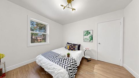Photo 20 at 226 Oakridge Drive, Cliffcrest, Toronto