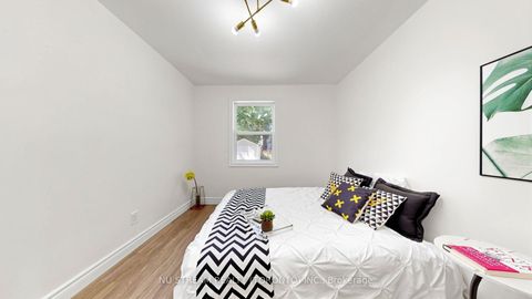Photo 21 at 226 Oakridge Drive, Cliffcrest, Toronto