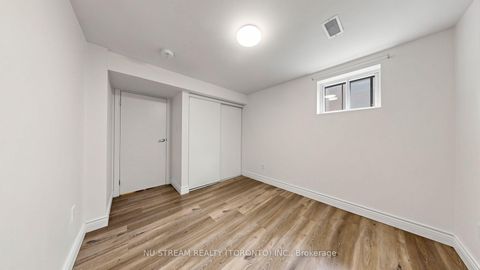Photo 27 at 226 Oakridge Drive, Cliffcrest, Toronto
