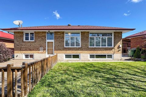 Photo 26 at 15 Grassington Crescent, Woburn, Toronto