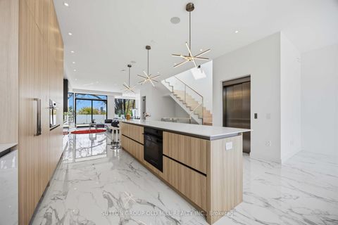 Photo 13 at 89 Regal Road, Davenport, Toronto