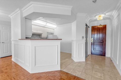 Photo 2 at 704 - 38 Avoca Avenue, Moore Park, Toronto