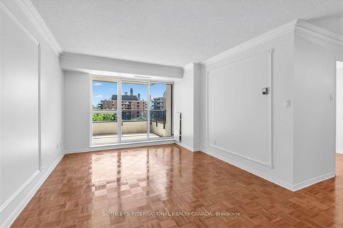 Photo 7 at 704 - 38 Avoca Avenue, Moore Park, Toronto