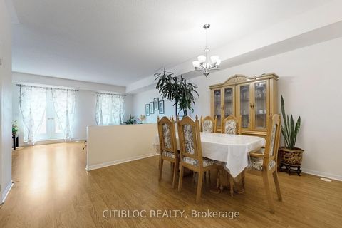 Photo 5 at 13 - 3029 Finch Avenue W, Humbermede, Toronto