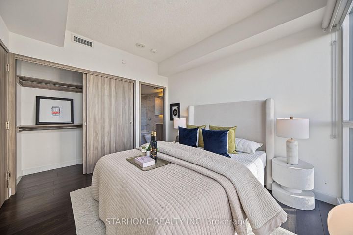 Photo 12 at 2109 - 95 McMahon Drive, Bayview Village, Toronto