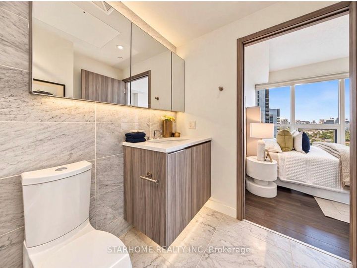 Photo 16 at 2109 - 95 McMahon Drive, Bayview Village, Toronto