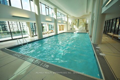 Photo 15 at 612 - 215 Fort York Boulevard, Waterfront Communities C1, Toronto