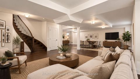 Photo 34 at 136 Annsleywood Court, Kleinburg, Vaughan