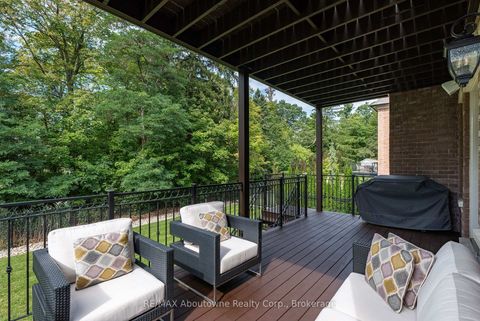 Photo 44 at 136 Annsleywood Court, Kleinburg, Vaughan