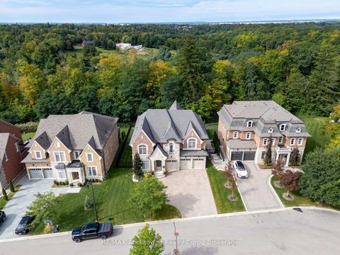 Photo 45 at 136 Annsleywood Court, Kleinburg, Vaughan