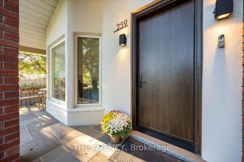 Photo 1 at 259 Rumble Avenue, Mill Pond, Richmond Hill