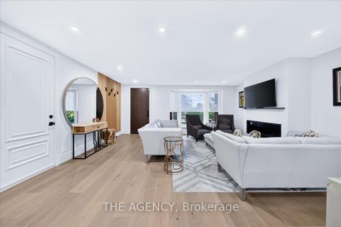 Photo 2 at 259 Rumble Avenue, Mill Pond, Richmond Hill