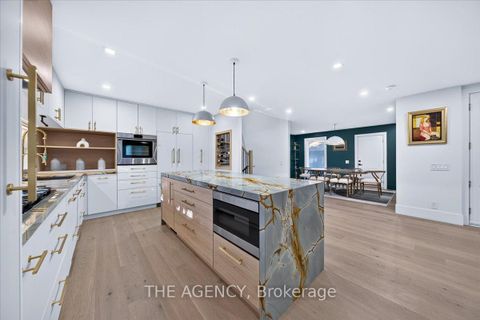 Photo 4 at 259 Rumble Avenue, Mill Pond, Richmond Hill