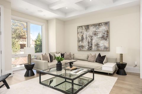 Photo 6 at 326 St Clements Avenue, Lawrence Park South, Toronto