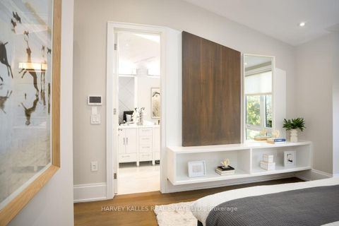 Photo 9 at 326 St Clements Avenue, Lawrence Park South, Toronto