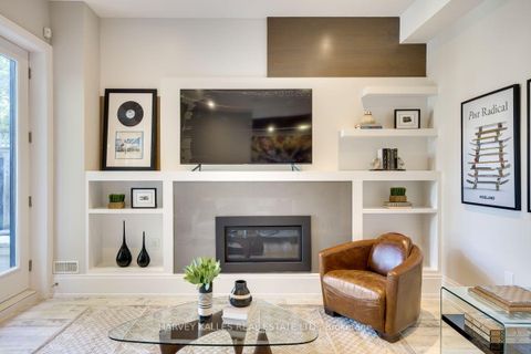 Photo 13 at 326 St Clements Avenue, Lawrence Park South, Toronto