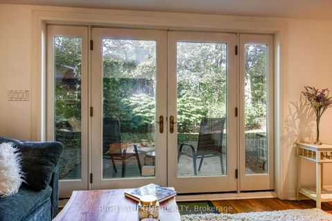 Photo 17 at 69 Montressor Drive, Windfields, Toronto