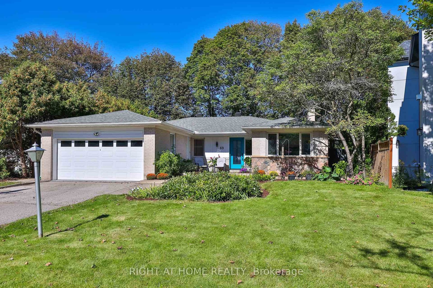 69 Montressor Drive, Windfields, Toronto 