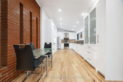 Photo 11 at 9 Adeline Court, Jamestown, Toronto