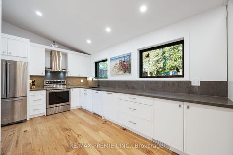 Photo 18 at 9 Adeline Court, Jamestown, Toronto
