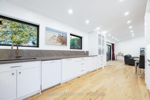 Photo 20 at 9 Adeline Court, Jamestown, Toronto
