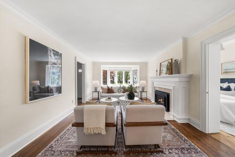 Photo 3 at 112 Southvale Drive, Leaside, Toronto
