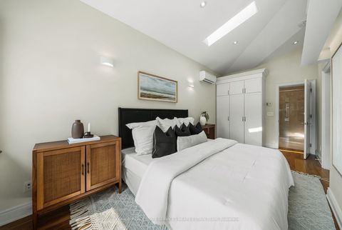 Photo 11 at 112 Southvale Drive, Leaside, Toronto