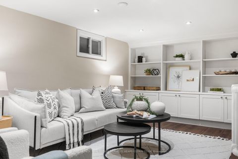 Photo 21 at 112 Southvale Drive, Leaside, Toronto