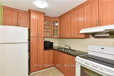 Photo 5 at 1509 - 5 San Romano Way, Black Creek, Toronto