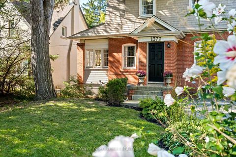 Photo 2 at 1372 Islington Avenue, Rosethorn, Toronto