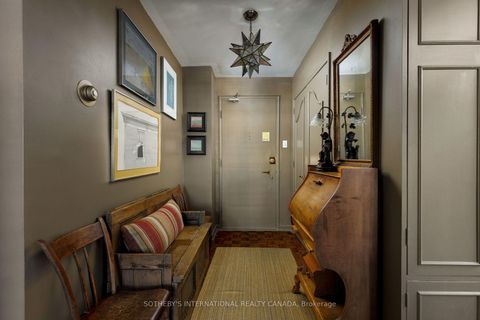 Photo 4 at 1001 - 575 Avenue Road, St. Clair, Toronto