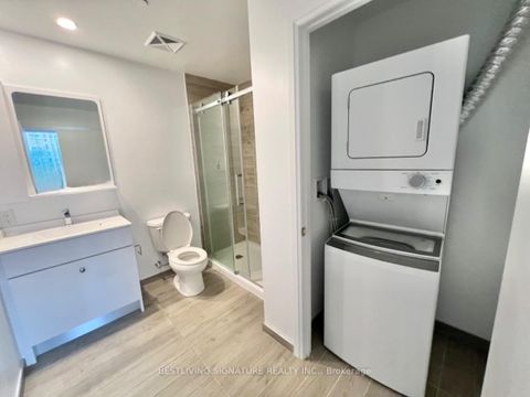 Photo 4 at 502 - 75 Canterbury Place, Willowdale West, Toronto