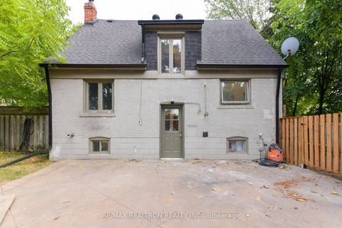 Photo 5 at 150 Upper Canada Drive, Windfields, Toronto