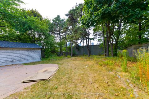 Photo 7 at 150 Upper Canada Drive, Windfields, Toronto