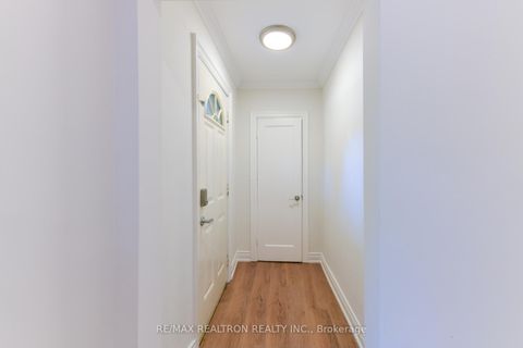 Photo 8 at 150 Upper Canada Drive, Windfields, Toronto