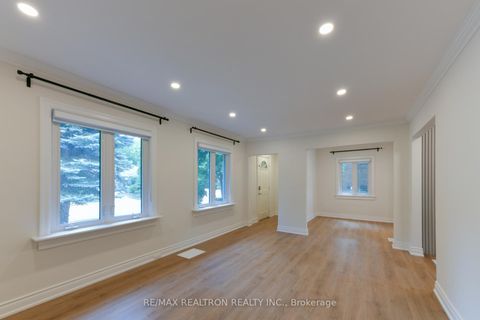 Photo 11 at 150 Upper Canada Drive, Windfields, Toronto