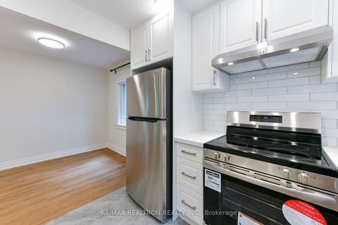 Photo 18 at 150 Upper Canada Drive, Windfields, Toronto