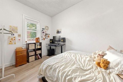 Photo 8 at 44 Mitchell Avenue, Niagara, Toronto