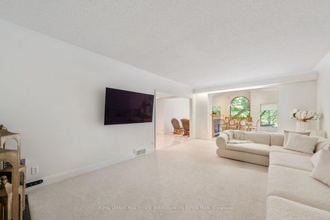 Photo 6 at 38 Killdeer Crescent, Leaside, Toronto