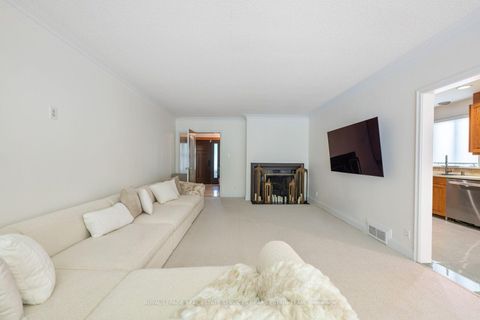 Photo 16 at 38 Killdeer Crescent, Leaside, Toronto
