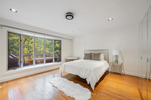 Photo 17 at 38 Killdeer Crescent, Leaside, Toronto