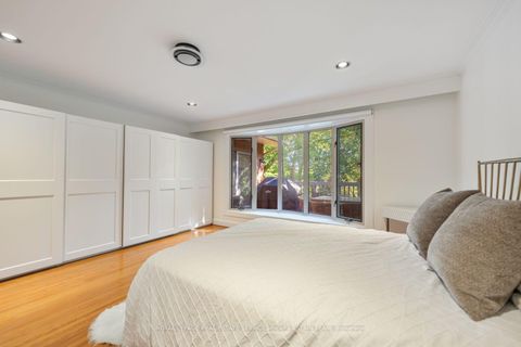 Photo 18 at 38 Killdeer Crescent, Leaside, Toronto