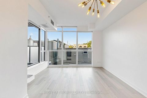 Photo 4 at 307 - 36 Howard Park Avenue, Roncesvalles, Toronto